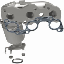 Load image into Gallery viewer, Magnaflow 01-03 Toyota Sienna 3.0L Direct Fit Converter
