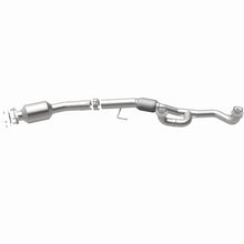 Load image into Gallery viewer, MagnaFlow 18-20 Honda Odyssey V6 3.5L OEM Underbody Single Grade Direct-Fit Catalytic Converter
