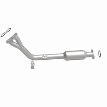 Load image into Gallery viewer, MagnaFlow Converter Direct Fit California Grade 96-98 Toyota 4Runner 2.7L
