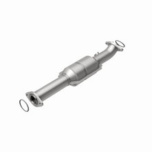 Load image into Gallery viewer, MagnaFlow Conv DF 05-09 Toyota Tacoma 4.0L P/S Rear
