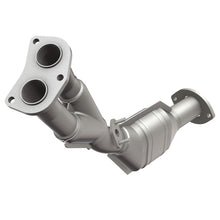Load image into Gallery viewer, MagnaFlow Conv DF 01-04 Toyota Tacoma 2.7L
