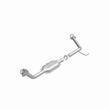 Load image into Gallery viewer, MagnaFlow Conv DF 05-07 Toyota Sequoia 8 4.7L D/S

