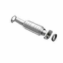 Load image into Gallery viewer, Magnaflow Conv DF 04-06 Toyota Sienna 3.3L AWD Rear
