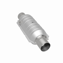 Load image into Gallery viewer, Magnaflow Conv Univ 2.00 HM Angled O2
