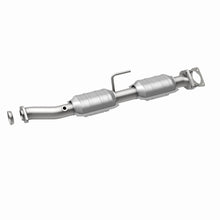 Load image into Gallery viewer, MagnaFlow Conv DF 98-00 Ford Ranger 4.0L/3.0L Rear / 98-00 Mazda B300 3.0L / B4000 4.0L Rear
