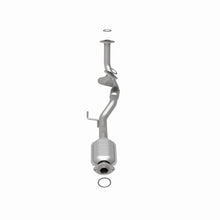Load image into Gallery viewer, MagnaFlow Conv DF 97-98 Toyota Avalon Camry 3
