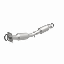 Load image into Gallery viewer, Magnaflow 13-15 Nissan Sentra 1.8L California Grade CARB Compliant DF Catalytic Converter
