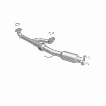 Load image into Gallery viewer, MagnaFlow Conv Direct Fit 16-17 Honda Odyssey 3.5L V6 Underbody

