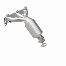 Load image into Gallery viewer, MagnaFlow Conv DF 05-08 Kia Sportage 2.7L Passenger Side
