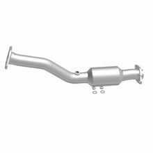 Load image into Gallery viewer, Magnaflow 13-15 Sentra 1.8 Underbody Direct Fit Converter
