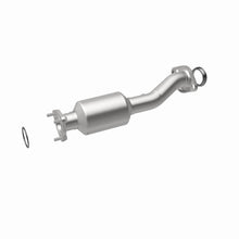 Load image into Gallery viewer, MagnaFlow 15-17 Honda Fit L4 1.5L OEM Grade Direct Fit Catalytic Converter
