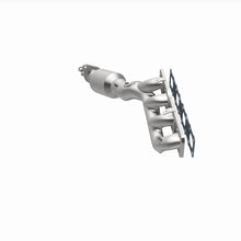 Load image into Gallery viewer, Magnaflow 05-06 Nissan Titan 5.6L Direct Fit Converter
