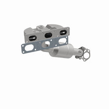 Load image into Gallery viewer, Magnaflow Conv DF BMW 5 04-05 Rear Mani
