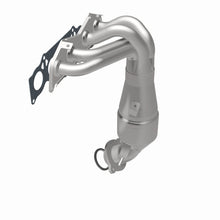 Load image into Gallery viewer, MagnaFlow Conv DF 05-09 Scion tC 2.4L Manifold / 09 Toyota Corolla/Matrix 2.4L Manifold (49 State)
