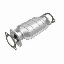 Load image into Gallery viewer, MagnaFlow 02-04 Infiniti I35 3.5L / 02-03 Nissan Maxima 3.5L Rear Underbody D/F Catalytic Converter
