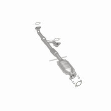 Load image into Gallery viewer, MagnaFlow Conv DF 02-05 Hyundai XG350 3.5L
