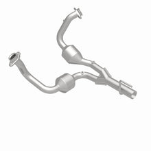 Load image into Gallery viewer, MagnaFlow Conv DF 04 Jeep Grand Cherokee 4.7L
