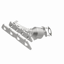 Load image into Gallery viewer, MagnaFlow Direct-Fit SS OEM Catalytic Converter 12-15 Hyundai Accent L4-1.6LGAS
