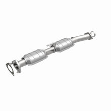 Load image into Gallery viewer, MagnaFlow Conv DF 98-00 Ford Ranger 4.0L/3.0L Rear / 98-00 Mazda B300 3.0L / B4000 4.0L Rear
