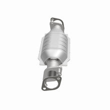 Load image into Gallery viewer, MagnaFlow Conv DF 05-10 Kia Sportage 2.7L
