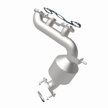 Load image into Gallery viewer, MagnaFlow Conv DF 04-06 Toyota Sienna 3.3L
