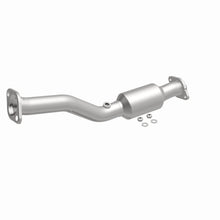 Load image into Gallery viewer, Magnaflow 13-15 Sentra 1.8 Underbody Direct Fit Converter
