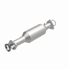 Load image into Gallery viewer, MagnaFlow California Direct-Fit Catalytic Converter 97-01 Honda CR-V L4 2.0L

