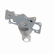 Load image into Gallery viewer, Magnaflow 07-09 Hyundai Santa Fe 3.3L Direct Fit Converter
