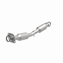 Load image into Gallery viewer, Magnaflow 13-15 Nissan Sentra 1.8L California Grade CARB Compliant DF Catalytic Converter
