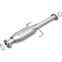 Load image into Gallery viewer, MagnaFlow Conv DF 02-04 Tacoma 3.4L rear 50S
