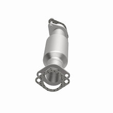 Load image into Gallery viewer, MagnaFlow Conv Direct Fit 2011 Kia Sorento 3.5 Underbody
