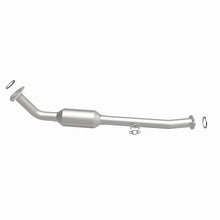 Load image into Gallery viewer, MagnaFlow Conv Direct Fit OEM 2001-2004 Toyota Sequoia Underbody
