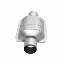 Load image into Gallery viewer, MagnaFlow Conv Univ 2.00inch 1-O2 Rear 50 State
