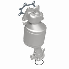 Load image into Gallery viewer, MagnaFlow Conv DF 04-07 Saturn VUE 3.5L Rear
