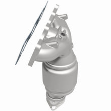 Load image into Gallery viewer, Magnaflow 07-10 Kia Sedona 3.8L California Grade CARB Compliant DF Manifold Catalytic Converter
