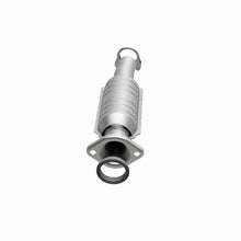 Load image into Gallery viewer, Magnaflow Conv DF 04-06 Toyota Sienna 3.3L AWD Rear
