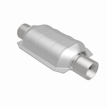 Load image into Gallery viewer, MagnaFlow Conv Univ 2.50inch 1-O2 Rear 50 State
