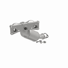 Load image into Gallery viewer, MagnaFlow California Converter Direct Fit 07-13 BMW 328i L6 3.0LGAS 3.75in Inlet 4in Outlet 2in Dia
