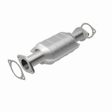 Load image into Gallery viewer, MagnaFlow Conv DF 01-04 Nissan Frontier 2.4L Rear

