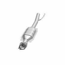 Load image into Gallery viewer, MagnaFlow Conv DF 01-04 Ford Escape 3.0L Rear / 01-04 Mazda Tribute 3.0L Rear
