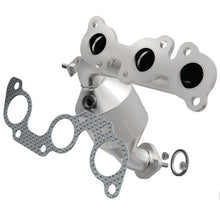 Load image into Gallery viewer, MagnaFlow Conv DF 04-06 Toyota Sienna 3.3L
