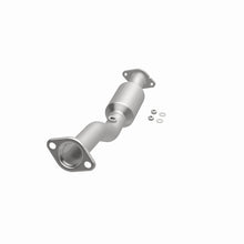 Load image into Gallery viewer, Magnaflow 13-15 Sentra 1.8 Underbody Direct Fit Converter
