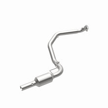 Load image into Gallery viewer, MagnaFlow 2009 Chevrolet Express 4500 V8 6.0L Left Underbody Catalytic Converter
