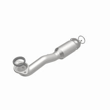 Load image into Gallery viewer, MagnaFlow 10-11 Honda CR-V California Catalytic Converter Direct Fit
