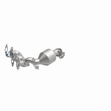Load image into Gallery viewer, MagnaFlow Conv DF 04-06 Toyota Sienna 3.3L
