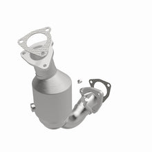 Load image into Gallery viewer, Magnaflow 2017 Q7 V6 3 OEM Underbody Direct Fit Converter
