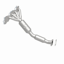 Load image into Gallery viewer, MagnaFlow Conv DF 08-09 Ford Focus 2.0L
