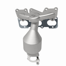 Load image into Gallery viewer, Magnaflow 07-10 Kia Sedona 3.8L California Grade CARB Compliant DF Manifold Catalytic Converter
