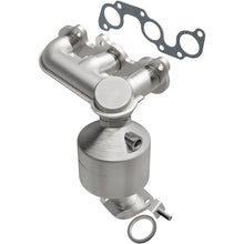 Load image into Gallery viewer, Magnaflow Conv DF 97-00 Toyota Camry 3.0L
