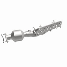 Load image into Gallery viewer, Magnaflow 16-21 Infiniti QX80 5.6L Direct-Fit Right Manifold Catalytic Converter

